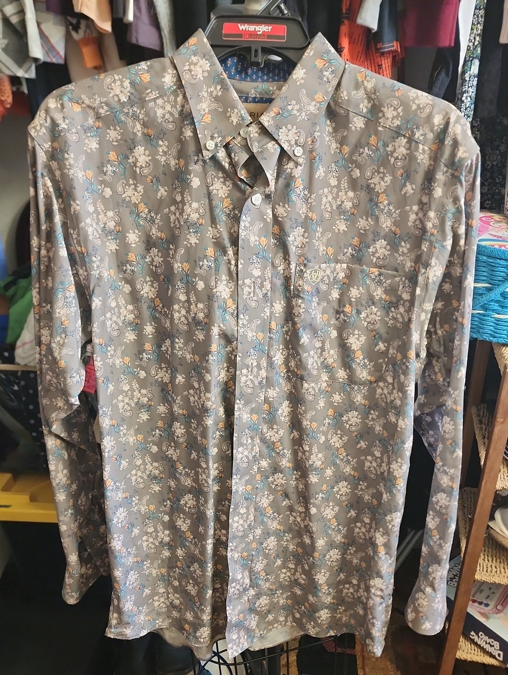Ariat Long Sleve Shirt